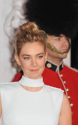 November 1, 2016 - London, England, United Kingdom - Vanessa Kirby attends the world premiere of The Crown at Odeon Leciester Square. London United Kingdom - ZUMAs147 20161101_zap_s147_043