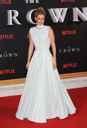 November 1, 2016 - London, England, United Kingdom - Vanessa Kirby attends the world premiere of The Crown at Odeon Leciester Square. London United Kingdom - ZUMAs147 20161101_zap_s147_038