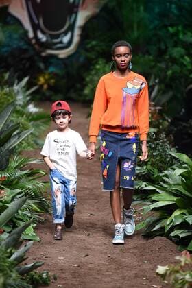 October 31, 2016 - Beijing, Beijing, China - Beijing,CHINA-October 31st 2016: (EDITORIAL USE ONLY. CHINA OUT) Models present creations from Fiona Chen Exclusive collection during China Fashion Week in Beijing on October 31st, 2016. Beijing China  - ZUMAs145 20161031_zaa_s145_222