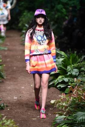 October 31, 2016 - Beijing, Beijing, China - Beijing,CHINA-October 31st 2016: (EDITORIAL USE ONLY. CHINA OUT) A model presents a creation from Fiona Chen Exclusive collection during China Fashion Week in Beijing on October 31st, 2016. Beijing China  - ZUMAs145 20161031_zaa_s145_235