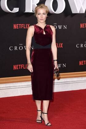 Gillian Anderson bei der Weltpremiere der Netflix TV-Serie The Crown im Odeon Leicester Square. London, 01.11.2016 Gillian Anderson  Foto:xS.xVasx xFuturexImage