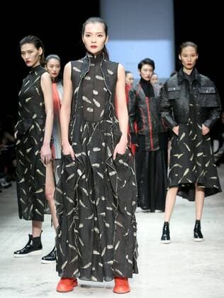 BEIJING, Nov. 1, 2016 -- Models present creations by designer Chen Yu during the China Fashion Week in Beijing, capital of China, Nov. 1, 2016. ) (ssx) CHINA-BEIJING-FASHION-WEEK(CN) ChenxJianli 