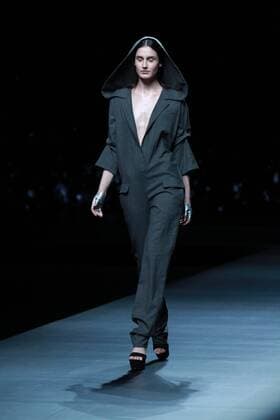 BEIJING, CHINA - NOVEMBER 01: A model showcases designs on the runway at AM.IXAM collection by Ma Ying during the Mercedes-Benz China Fashion Week Spring Summer 2017 at Banquet Hall of Beijing Hotel on November 1, 2016 in Beijing, China.  CFP494828335
