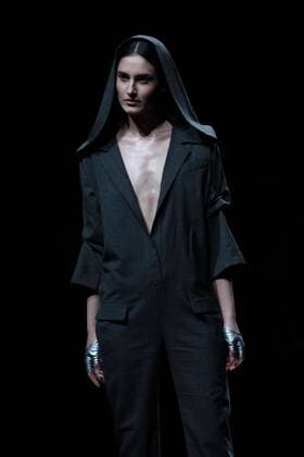 BEIJING, CHINA - NOVEMBER 01: A model showcases designs on the runway at AM.IXAM collection by Ma Ying during the Mercedes-Benz China Fashion Week Spring Summer 2017 at Banquet Hall of Beijing Hotel on November 1, 2016 in Beijing, China.  CFP494828348