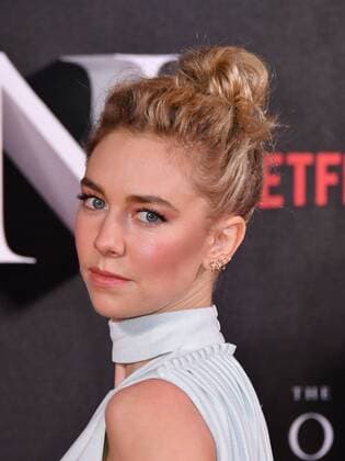 . 01 11 2016. London, United Kingdom. Vanessa Kirby attends The Crown TV premiere.  xNilsxJorgensenx xi-Imagesx IIM-13735-0003