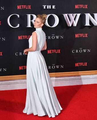 . 01 11 2016. London, United Kingdom. Vanessa Kirby attends The Crown TV premiere.  xNilsxJorgensenx xi-Imagesx IIM-13735-0005