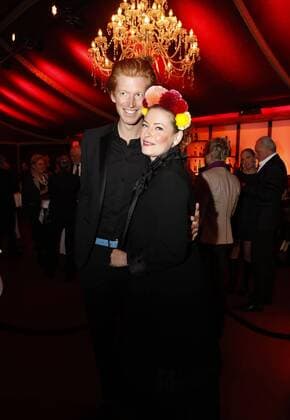 Tobias Staerto, Enie van de Meiklokjes bei derGala-Premiere im PALAZZO-Siegelpalast Berlin.