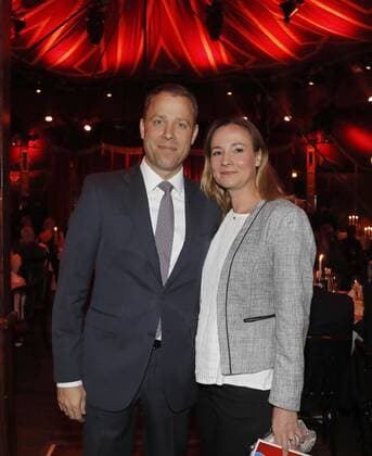 Mario Czaja, Ehefrau Julia bei derGala-Premiere im PALAZZO-Spiegelpalast Berlin.