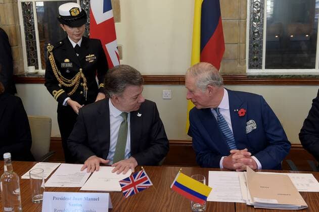 . 02 11 2016. London, United Kingdom. HRH Prince Charles and President of the Republic of Colombia Juan Manuel Santo attend a round table discussion during an event celebrating biodiversity and scientific collaboration in Colombia at the Natural History Museum, in London,  xPOOLx xi-Imagesx IIM-13730-0013