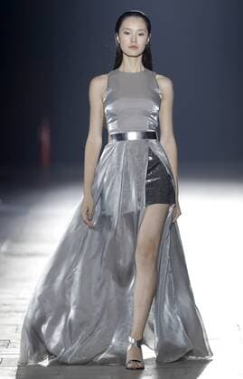 (161103) -- BEIJING, Nov. 3, 2016 -- A model presents a creation of Ellassay duing the China Fashion Week in Beijing, capital of China, Nov. 2, 2016. ) (wf) CHINA-BEIJING-FASHION WEEK (CN) ChenxJianli 