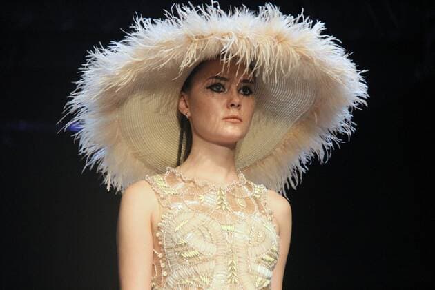 (161103) -- HANOI, Nov. 3, 2016 -- A model presents a creation of Vietnamese designer Nguyen Cong Tri during the Vietnam International Fashion Week 2016 for autumn-winter season in Hanoi, capital of Vietnam, Nov. 2, 2016. ) (cyc) VIETNAM-HANOI-INTERNATIONAL FASHION WEEK LexYanna 