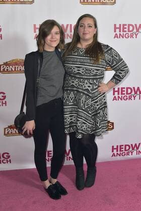 Lauren Larson und Kallie Larson bei der Premiere des Kinofilms Hedwig and the Angry Inch im Hollywood Pantages Theatre. Los Angeles, 02.11.2016 Foto:xD.xStarbuckx xFuturexImage