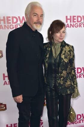 Rick Baker mit Begleitung bei der Premiere des Kinofilms Hedwig and the Angry Inch im Hollywood Pantages Theatre. Los Angeles, 02.11.2016 Foto:xD.xStarbuckx xFuturexImage
