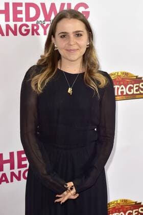 Mae Whitman bei der Premiere des Kinofilms Hedwig and the Angry Inch im Hollywood Pantages Theatre. Los Angeles, 02.11.2016 Foto:xD.xStarbuckx xFuturexImage