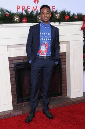 Filmpremiere Almost Christmas in Los Angeles November 3, 2016 - Westwood, CA, United States - 03 November 2016 - Westwood, California. Jessie Usher. Premiere Of Universal s Almost Christmas held at Regency Village Theatre. Photo Credit: AdMedia Westwood United States - ZUMAa123 20161103_zaa_a123_126