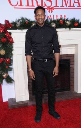 Filmpremiere Almost Christmas in Los Angeles November 3, 2016 - Westwood, CA, United States - 03 November 2016 - Westwood, California. Branden King. Premiere Of Universal s Almost Christmas held at Regency Village Theatre. Photo Credit: AdMedia Westwood United States - ZUMAa123 20161103_zaa_a123_198