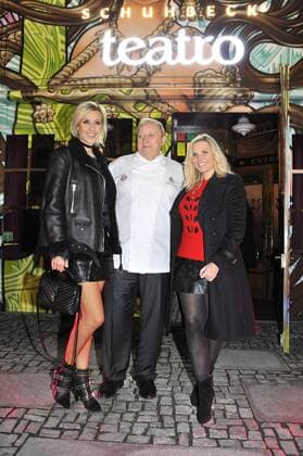 Verena Kerth, Alfons Schuhbeck und Alessandra Geissel VIP-Premiere Schuhbecks teatro Sweet Dreams Spiegelpalast Riem bei München 03. November 2016