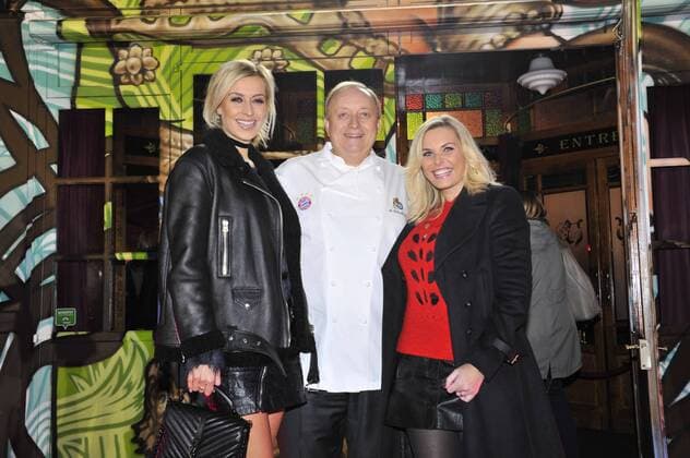 Verena Kerth, Alfons Schuhbeck und Alessandra Geissel VIP-Premiere Schuhbecks teatro Sweet Dreams Spiegelpalast Riem bei München 03. November 2016