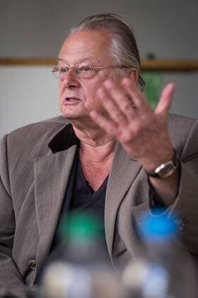 Interview mit Frank Castorf zu Gounods Faust Frank Castorf