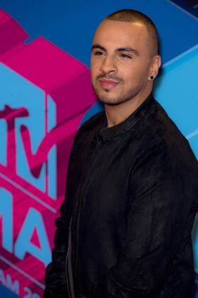 Fais arrives at the MTV Europe Music Awards in Rotterdam, The Netherlands on November 6, 2016.  ROT20161106847 SVENxHOOGERHUIS