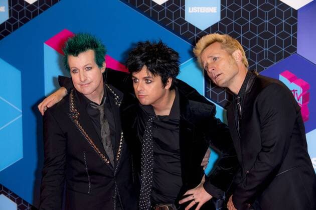 Tre Cool (L), Billie Joe Armstrong (C) and Mike Dirnt of Green Day arrive at the MTV Europe Music Awards in Rotterdam, The Netherlands on November 6, 2016.  ROT20161106848 SVENxHOOGERHUIS