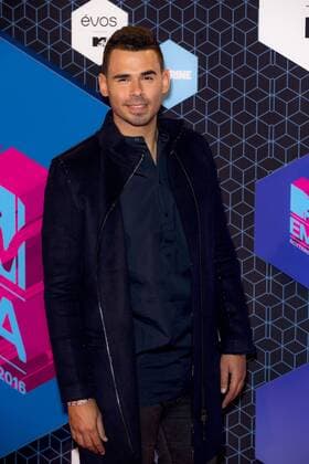 DJ Afrojack arrives at the MTV Europe Music Awards in Rotterdam, The Netherlands on November 6, 2016.  ROT20161106865 SVENxHOOGERHUIS