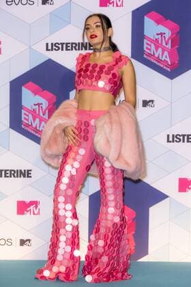 Charli XCX arrives at the MTV Europe Music Awards in Rotterdam, The Netherlands on November 6, 2016.  ROT20161106882 SVENxHOOGERHUIS