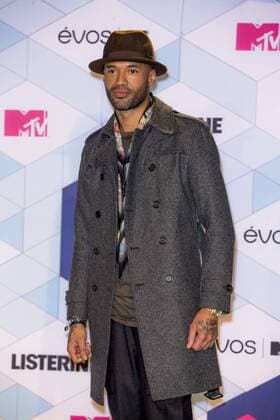 Mr Probz arrives in the photo room during the MTV Europe Music Awards in Rotterdam, The Netherlands on November 6, 2016.  ROT20161106912 SVENxHOOGERHUIS