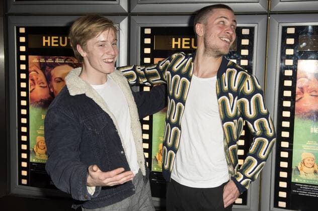 Louis Hofmann und Jannik Schümann bei der Premiere des Kinofilms Die Mitte der Welt im Kino in der Kulturbrauerei. Berlin, 06.11.2016 Foto:xF.xKernx xFuturexImage