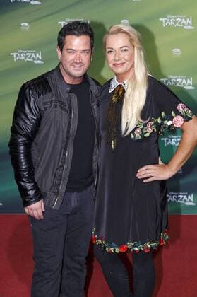 Sam Eisenstein mit Ehefrau Mareike bei der Premiere des Musicals Tarzan im Stage Metronom Theater. Oberhausen, 06.11.2016 Foto:xC.xHardtx xFuturexImage