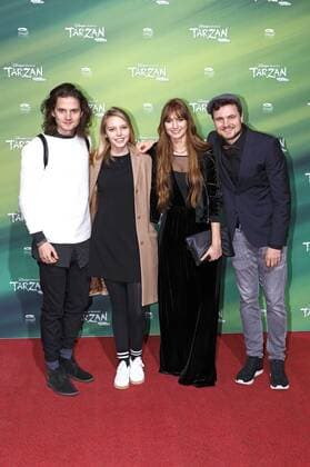 Tilman Pörzgen, Lina Larissa Strahl, Nadja Bilek und Philipp Laude bei der Premiere des Musicals Tarzan im Stage Metronom Theater. Oberhausen, 06.11.2016 Foto:xC.xHardtx xFuturexImage