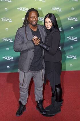 Mola Adebisi mit Freundin Joanne bei der Premiere des Musicals Tarzan im Stage Metronom Theater. Oberhausen, 06.11.2016 Foto:xC.xHardtx xFuturexImage