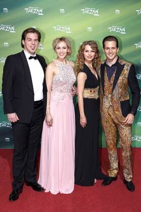 Patrick Stanke, Sabrina Weckerlin, Tessa Sunniva van Tol und Alexander Klaws bei der Premiere des Musicals Tarzan im Stage Metronom Theater. Oberhausen, 06.11.2016 Foto:xC.xHardtx xFuturexImage