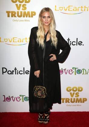 November 7, 2016 - Hollywood, CA, United States - 07 November 2016 - Hollywood, California - Ashlee Simpson. Premiere Of God vs Trump held at The TCL Chinese Theatre. Photo Credit: AdMedia Hollywood United States - ZUMAa123 20161107_zaa_a123_096