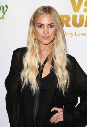 November 7, 2016 - Hollywood, CA, United States - 07 November 2016 - Hollywood, California - Ashlee Simpson. Premiere Of God vs Trump held at The TCL Chinese Theatre. Photo Credit: AdMedia Hollywood United States - ZUMAa123 20161107_zaa_a123_119