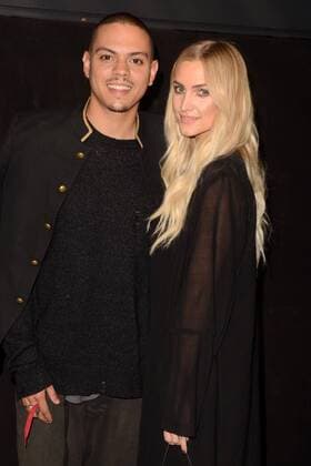 LOS ANGELES - NOV 7: Evan Ross, Ashlee Simpson at the God VS Trump Premiere at TCL Chinese 6 Theaters on November 7, 2016 in Los Angeles, CA  Copyright: xHPAx xIPAx