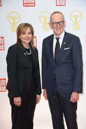 Mary Barra, Karl-Thomas Neumann Das Goldene Lenkrad 2016 im Axel-Springer-Haus in Berlin am 08.11.2016