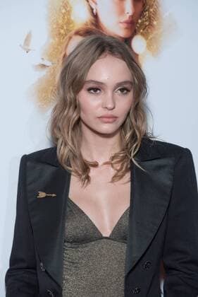 213260 Serge Arnal Starface 2016-11-08 Paris France Premiere of Planetarium movie. Premiere du film Planetarium au Rex. Lily-Rose Depp. Depp-Paradis, Lily Rose  Copyright: xSergexArnalx xStarfacex STAR_213260_009