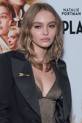 Lily-Rose Depp während der Planetarium Filmpremiere in Paris 213260 Serge Arnal Starface 2016-11-08 Paris France Premiere of Planetarium movie. Premiere du film Planetarium au Rex. Lily-Rose Depp. Depp-Paradis, Lily Rose  Copyright: xSergexArnalx xStarfacex STAR_213260_012