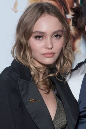 213260 Serge Arnal Starface 2016-11-08 Paris France Premiere of Planetarium movie. Premiere du film Planetarium au Rex. Lily-Rose Depp. Depp-Paradis, Lily Rose  Copyright: xSergexArnalx xStarfacex STAR_213260_019