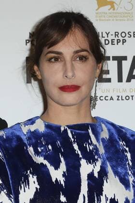 Amira Casar - Photocall Film Planetarium - Paris - 08 11 2016 GwendolineLeGoff Panoramic 
