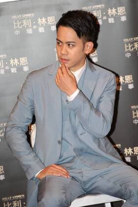 HONG KONG, CHINA - NOVEMBER 09: Actor Mason Lee attends the premiere of Ang Lee s film Billy Lynn s Long Halftime Walk on November 9, 2016 in Hong Kong, China.  CFP495245834