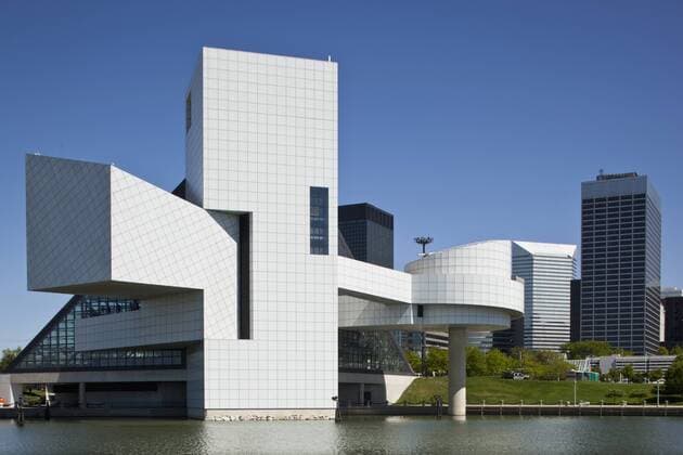 USA, Ohio, Cleveland, Exterior view of Rock and Roll Hall of Fame designed by I. M. Pei along Lake Erie on spring afternoon  Copyright: xPaulxSoudersx xDanitaxDelimont US36 PSO0000