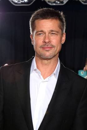 Allied Filmpremiere in Los Angeles LOS ANGELES - NOV 9: Brad Pitt at the Allied Fan Screening at the Village Theater on November 9, 2016 in Westwood, CA  Copyright: xKathyxHutchinsx xIPAx