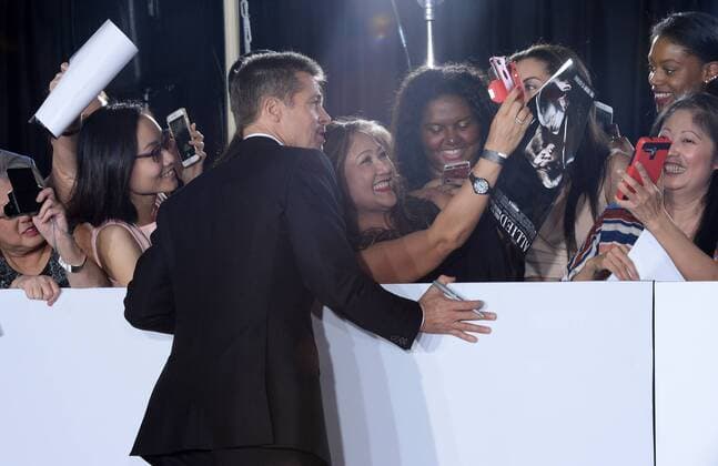 Allied Filmpremiere in Los Angeles Cast member Brad Pitt attends the premiere of the motion picture romantic war thriller Allied at the Regency Village Theatre in the Westwood section of Los Angeles. Storyline: In 1942, an intelligence officer in North Africa encounters a female French Resistance fighter on a deadly mission behind enemy lines. When they reunite in London, their relationship is tested by the pressures of war.  LAP2016110921 JIMxRUYMEN