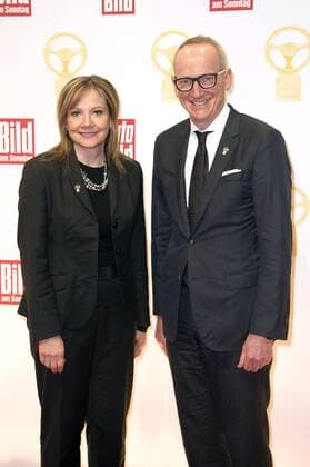 Mary Barra und Karl-Thomas Neumann bei der 41. Verleihung Das Goldene Lenkrad im Axel-Springer-Haus. Berlin, 08.11.2016 Foto:xF.xKernx xFuturexImage