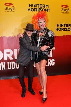 Udo Lindenberg und Olivia Jones bei der Hinterm Horizont Musical Premiere am 10.11.2016 in Hamburg Hinterm Horizont Musical Premiere in Hamburg, 2016 
