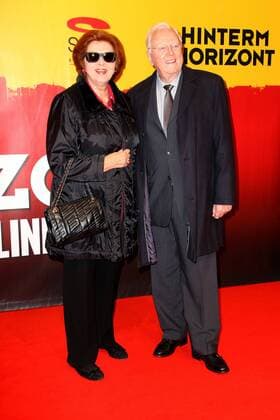 Heidrun von Goessel und ihr Ehemann Gerd Jacobs bei der Hinterm Horizont Musical Premiere am 10.11.2016 in Hamburg Hinterm Horizont Musical Premiere in Hamburg, 2016 