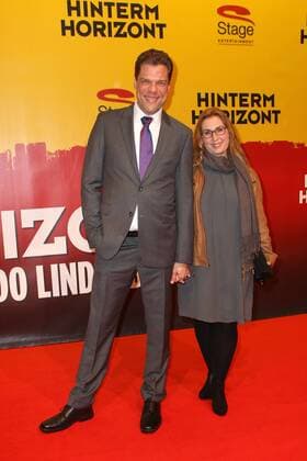 Tetje und Cornelia Mierendorf bei der Hinterm Horizont Musical Premiere am 10.11.2016 in Hamburg Hinterm Horizont Musical Premiere in Hamburg, 2016 