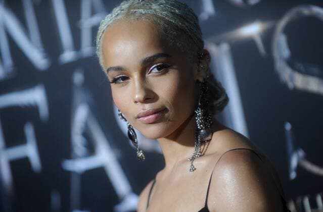 Zoe Kravitz arrives on the red carpet at the Fantastic Beasts And Where To Find Them World Premiere at Alice Tully Hall, Lincoln Center on November 10, 2016 in New York City.  NYP20161110143 DENNISxVANxTINE
